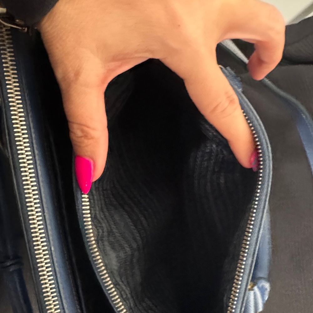 Prada Blue Saffiano Leather Women's Bag - Picture 13 of 16